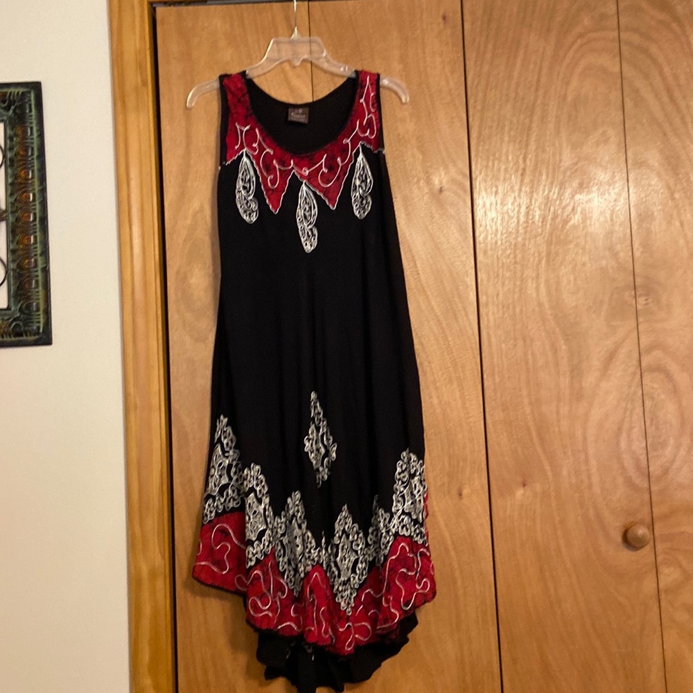 Women’s black casual dress